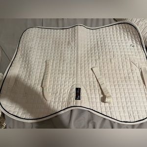 Noble collection from royal riders white quilted horse saddle pad #horse